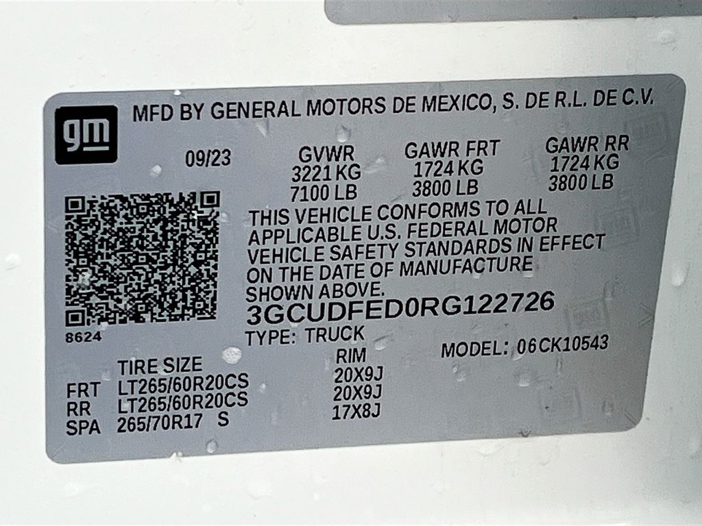 Used 2024 White Chevrolet LT Trail Boss image 33