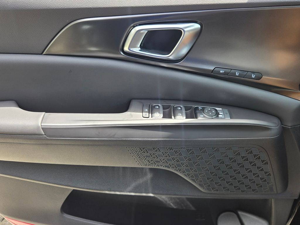 2027 Kia Carnival - $51,115
