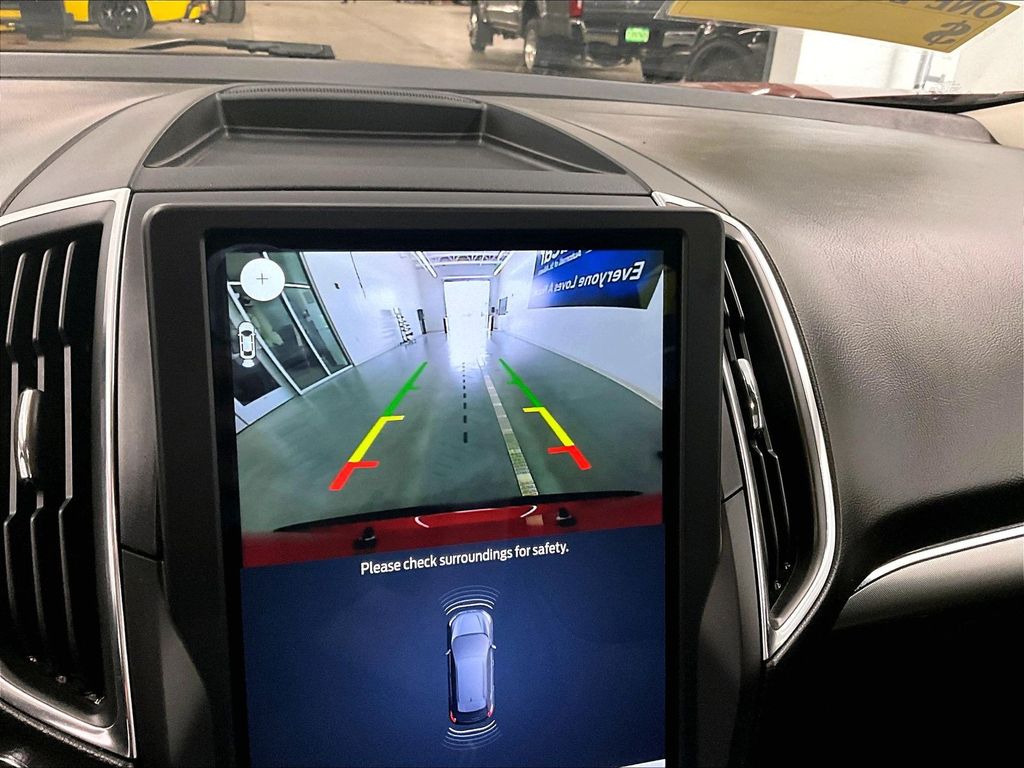 2022 Ford Edge — photo 19