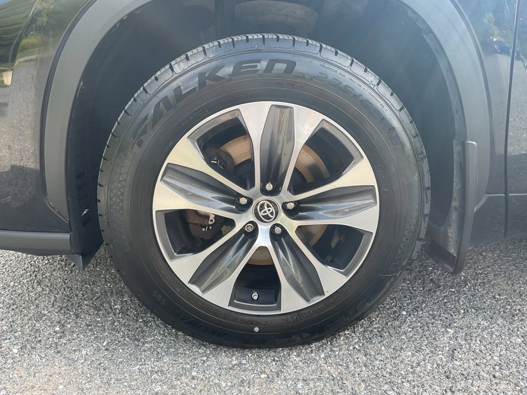 Used 2023 Toyota Highlander Hybrid SUV