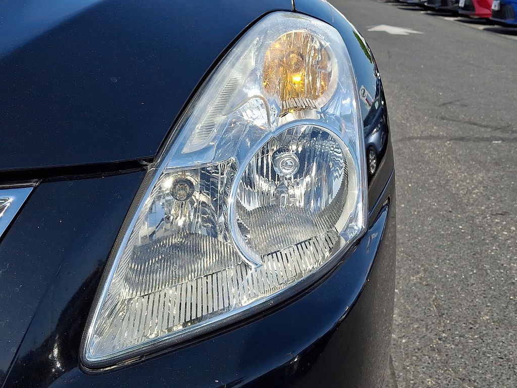 Thumbnail: 2010 Nissan Altima - 7