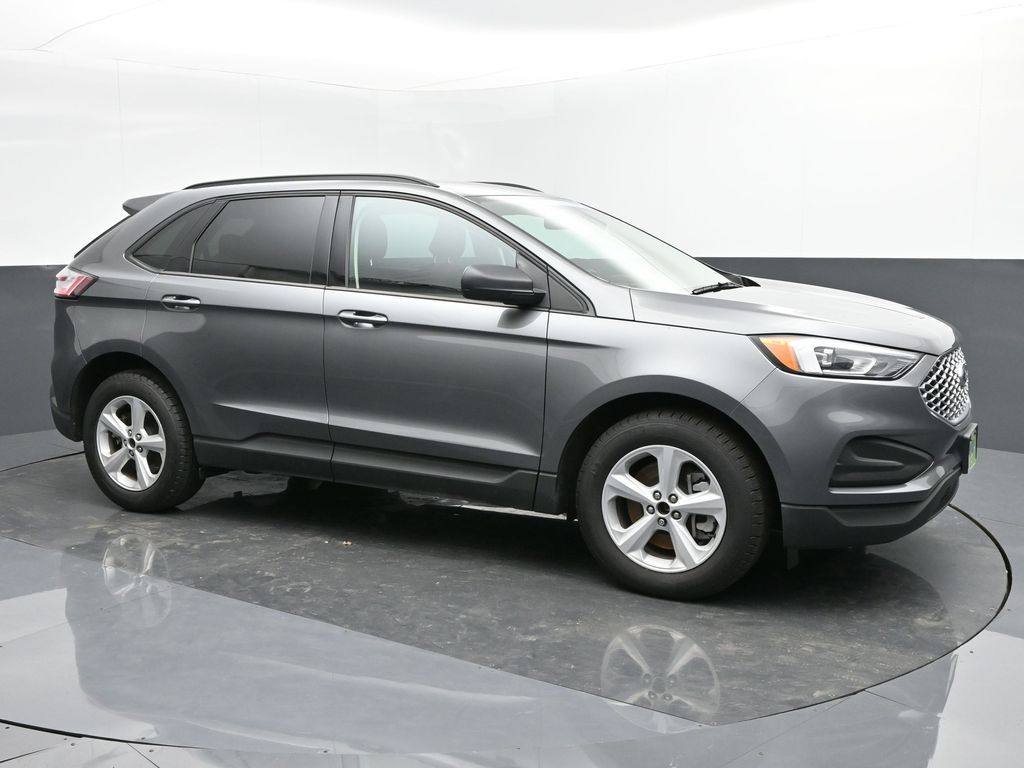2023 Ford Edge SE
