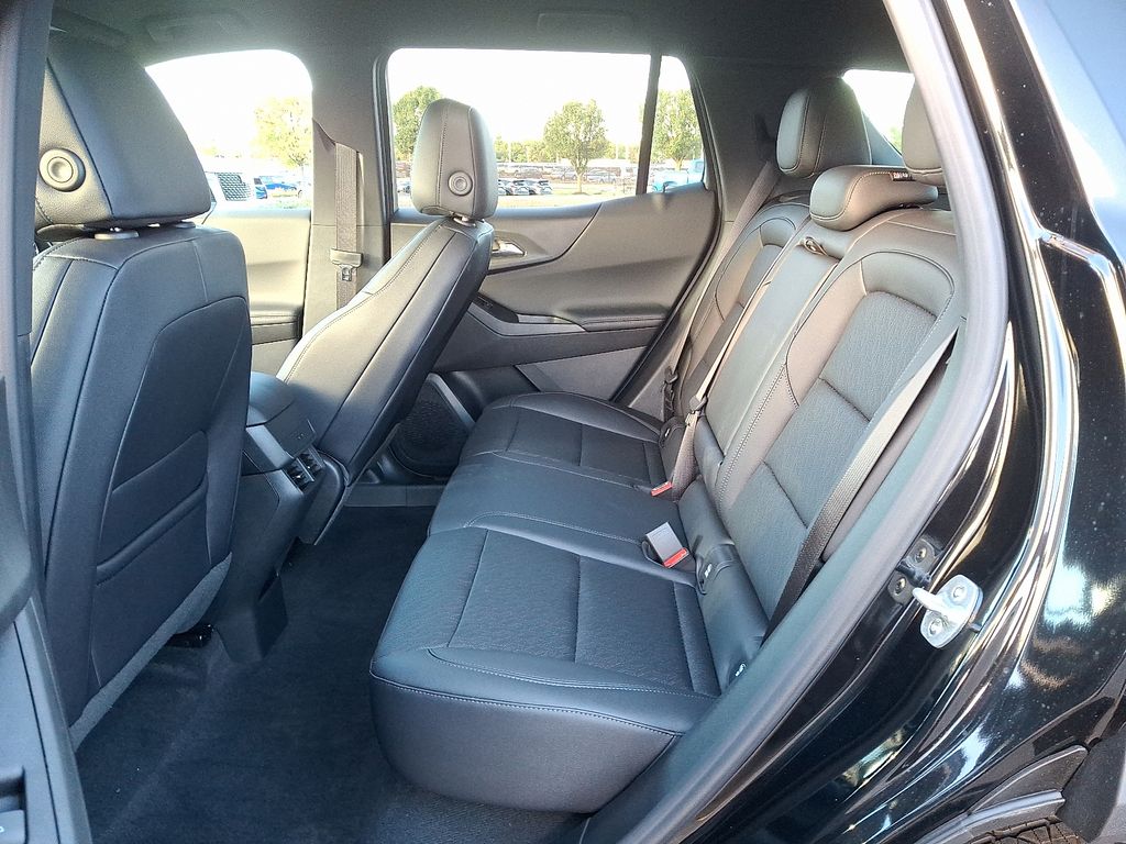 Thumbnail: 2026 Chevrolet Equinox - 5