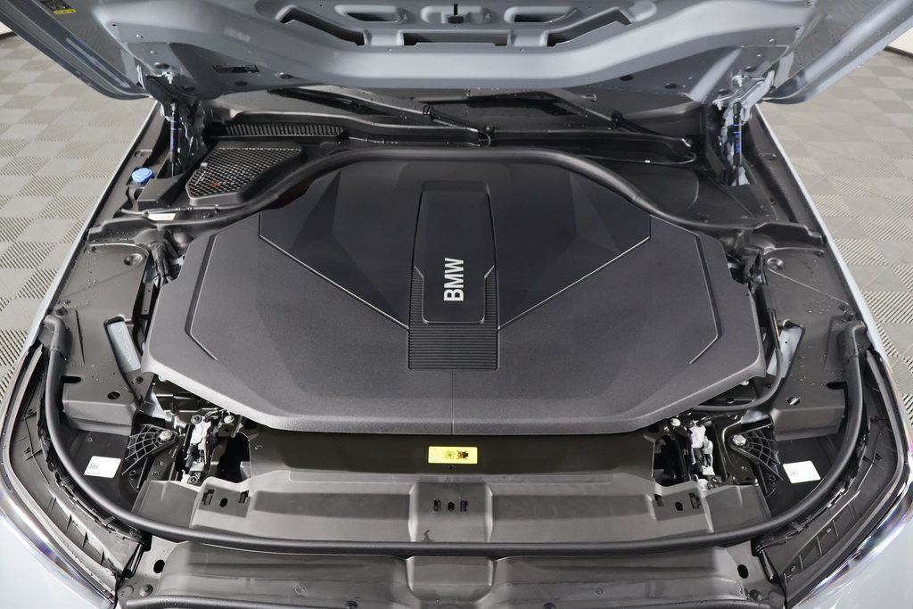 2025 BMW i5 xDrive40 9