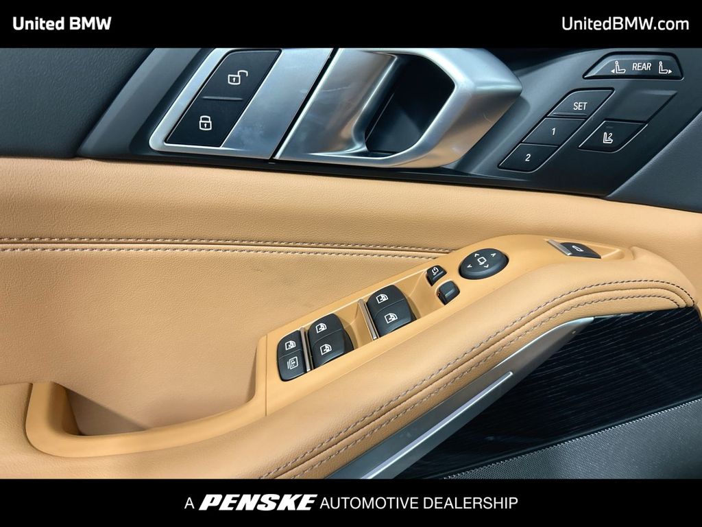 Thumbnail: 2026 BMW X7 - 11