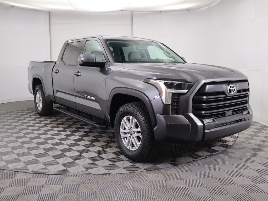 Thumbnail: 2024 Toyota Tundra - 3