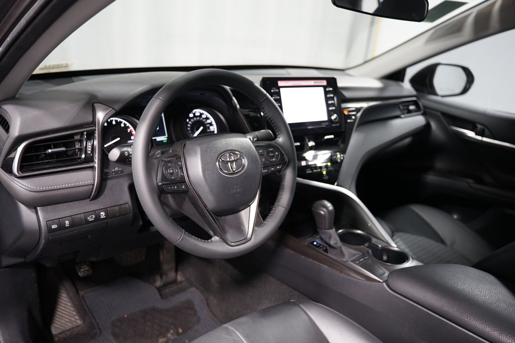 2024 Toyota Camry SE 7