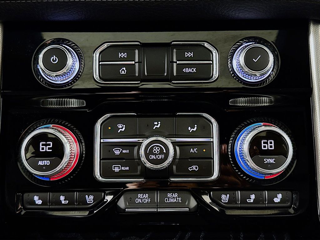 2022 GMC Yukon Denali photo