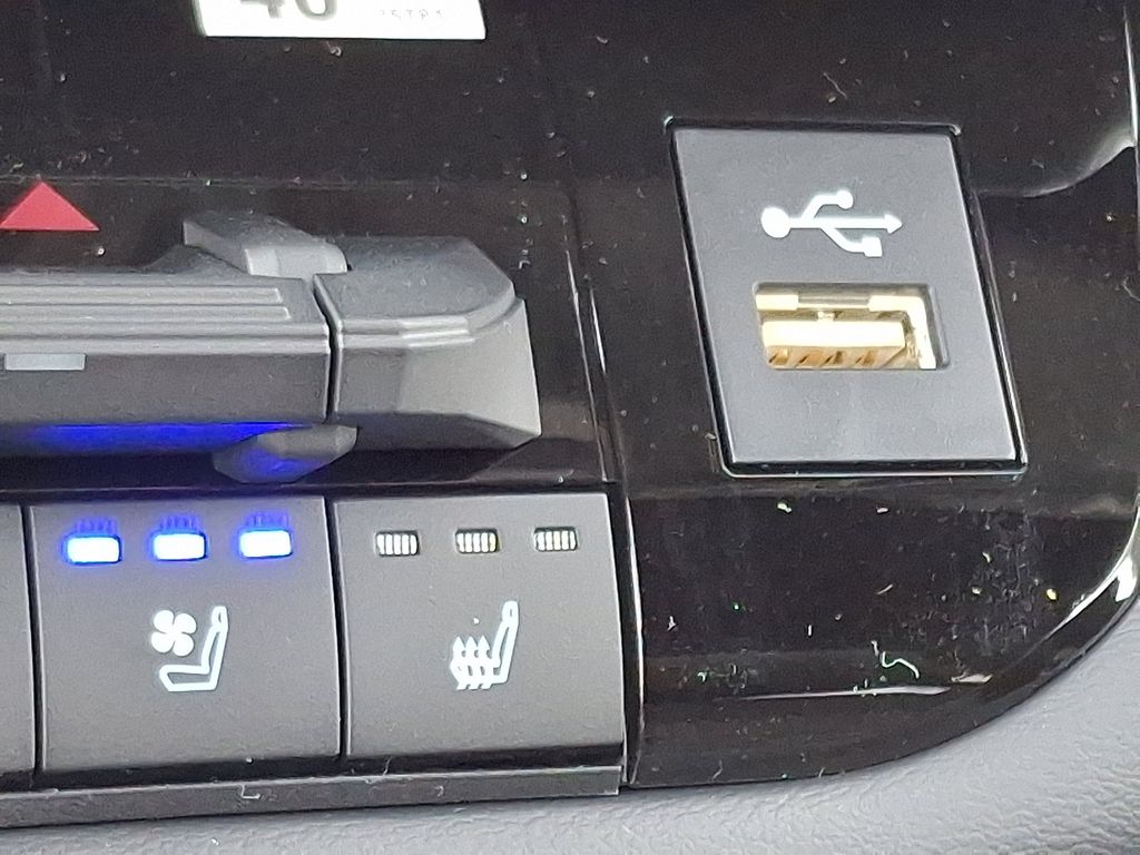 2025 Toyota Tundra Platinum 16