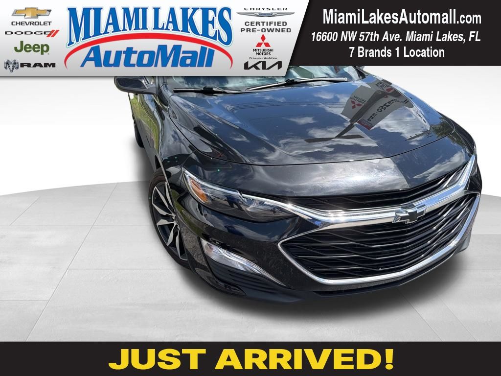 2022 Chevrolet Malibu RS's photo