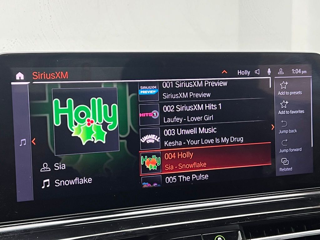 Thumbnail: 2023 BMW 8 Series - 18