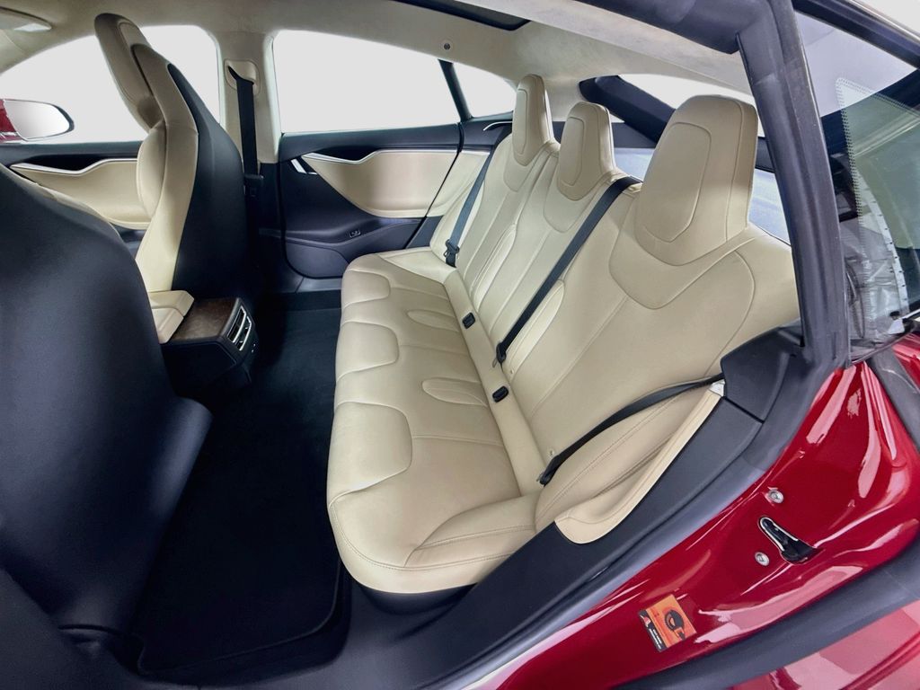Thumbnail: 2017 Tesla Model S - 21