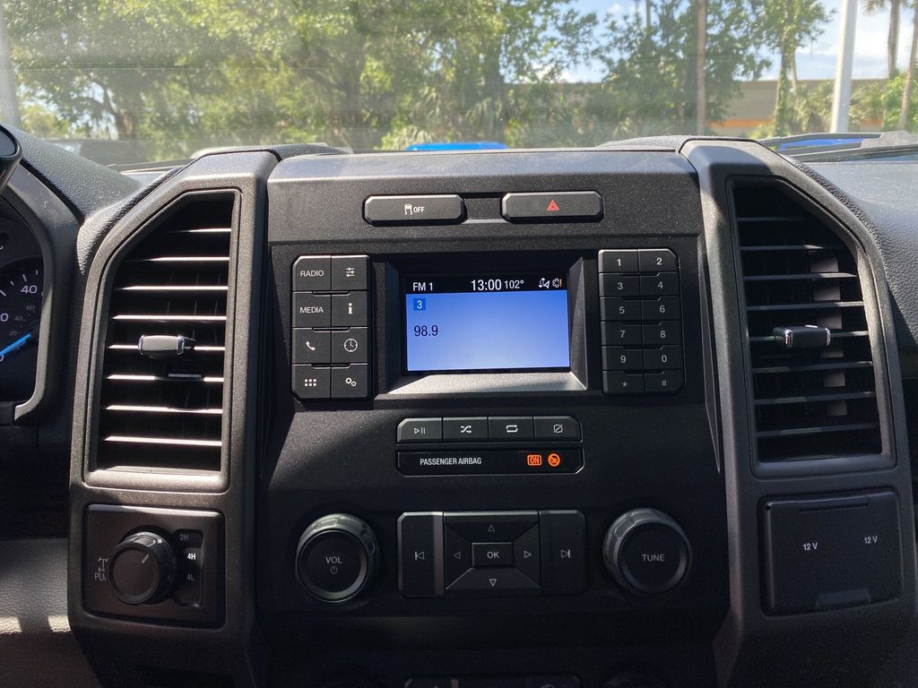 2022 Ford F-350SD XL photo