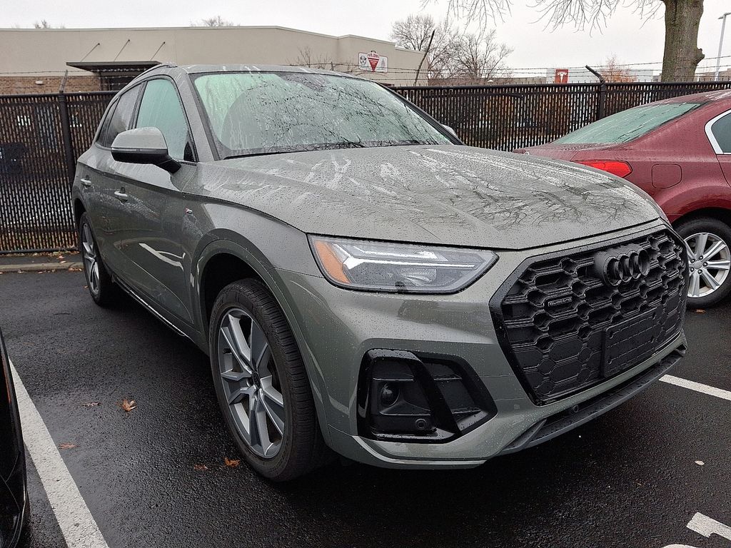 Thumbnail: 2025 Audi Q5 - 3