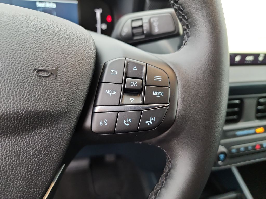 2025 Ford Maverick XLT photo