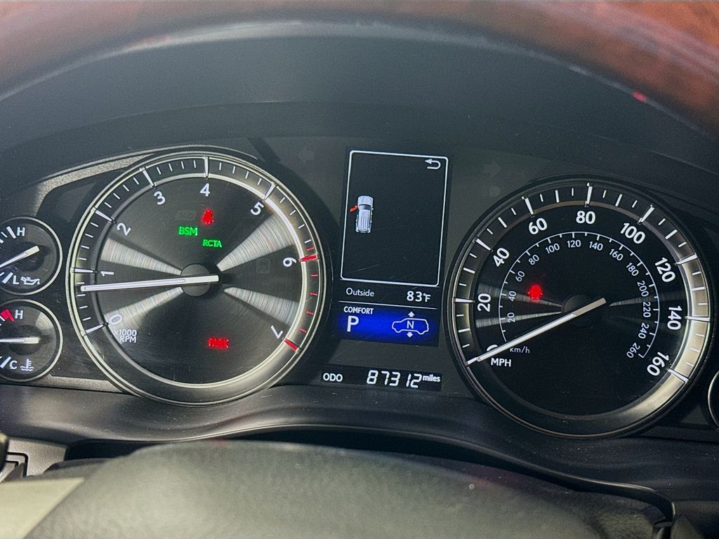 2019 Lexus LX 570 12