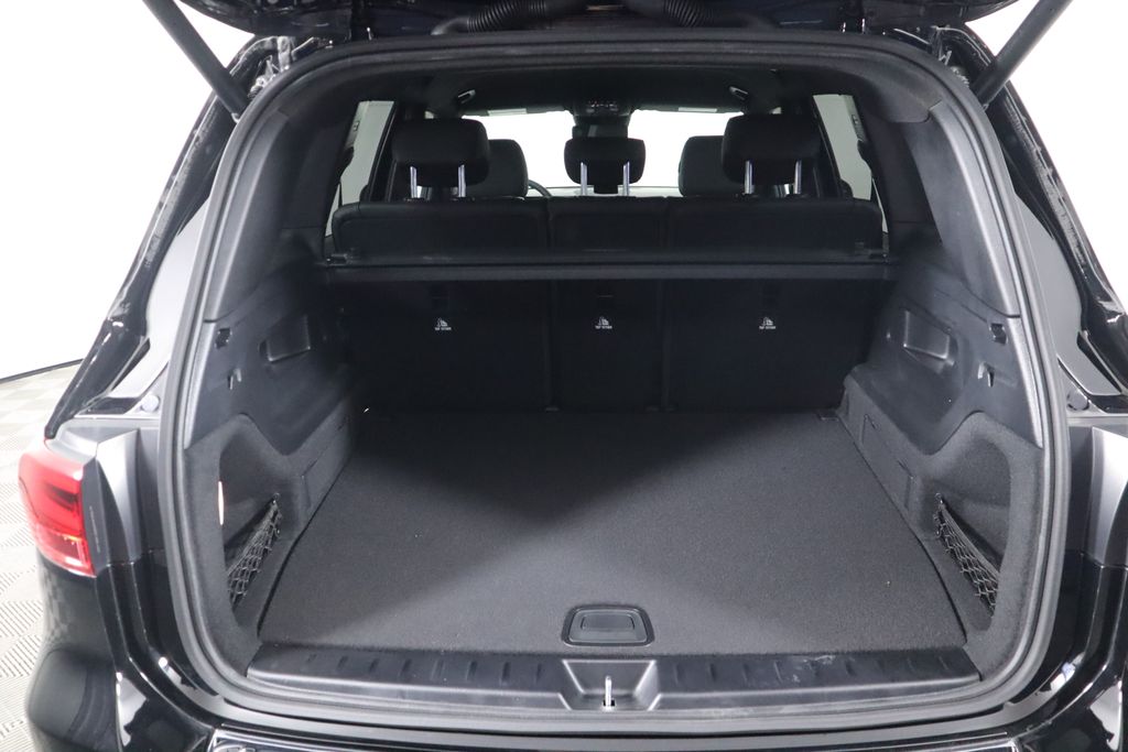 2025 Mercedes-Benz GLB 250 29