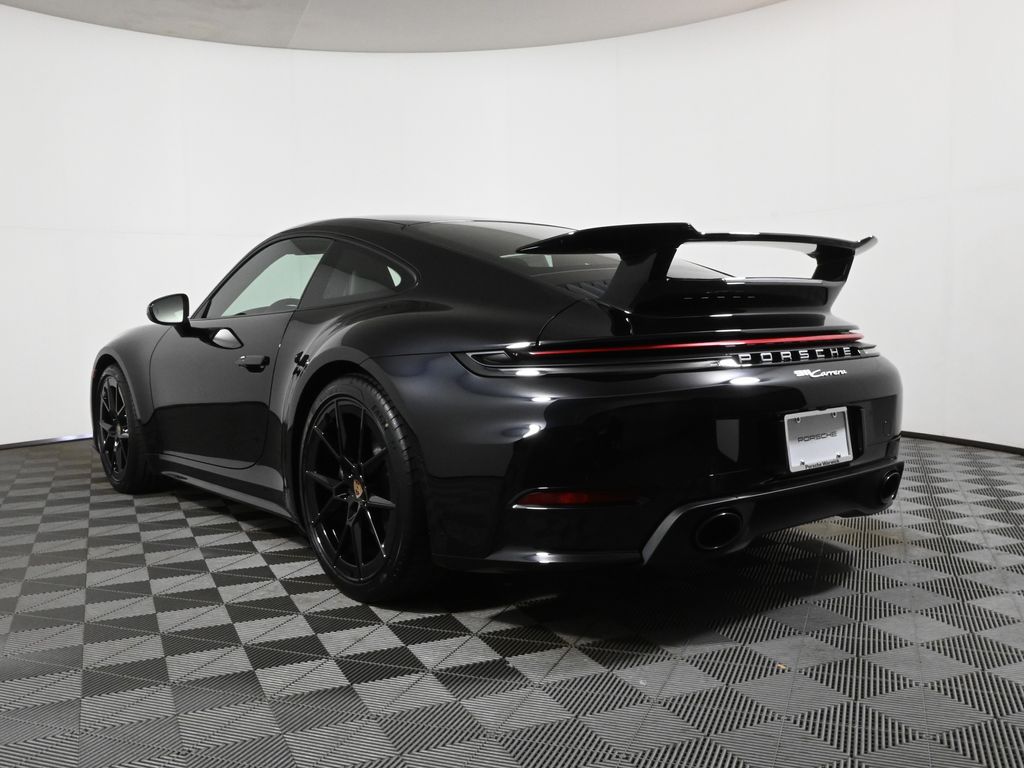 Thumbnail: 2026 Porsche 911 - 3