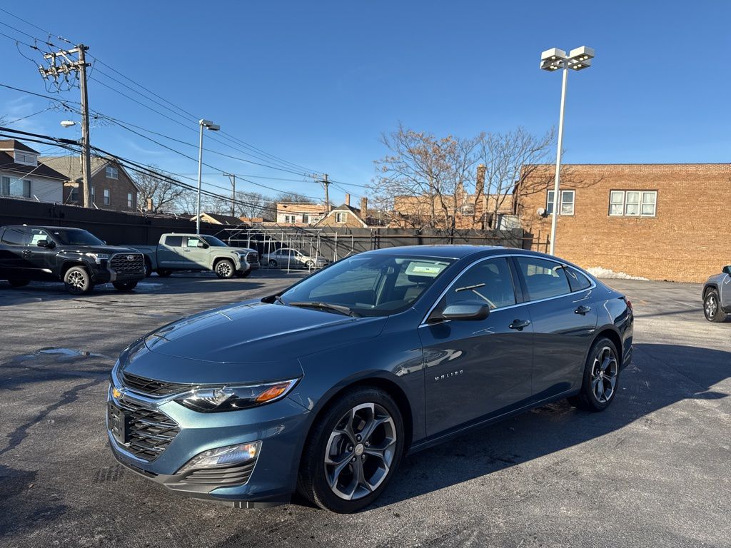 2024 Chevrolet Malibu LT with 1LT FWD
