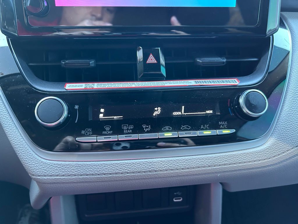 Thumbnail: 2025 Toyota Corolla Cross - 24