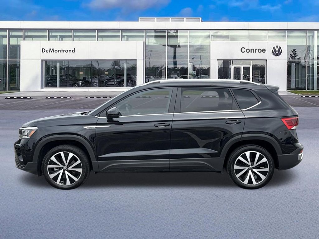 2022 Volkswagen Taos 1.5T SE Black at DeMontrond Auto Country