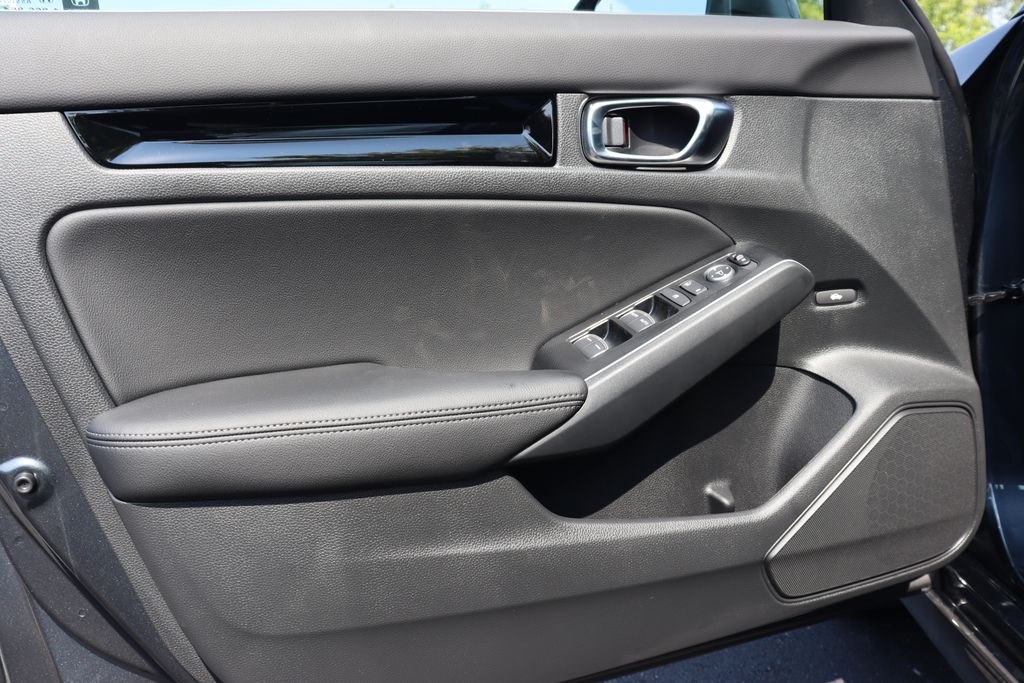2025 Honda Civic Sport Touring 28