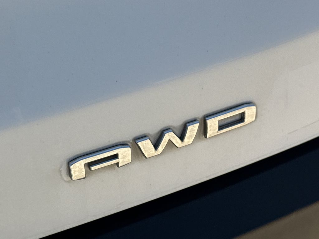 Used 2023 GMC Acadia SUV