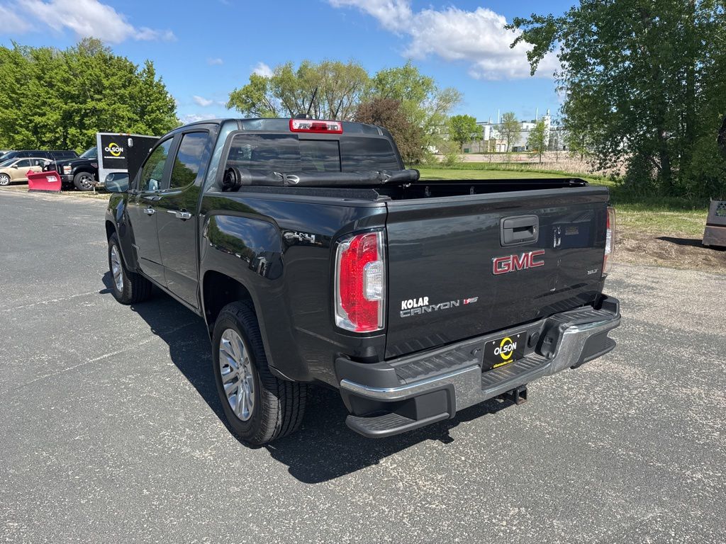 View vehicle photo 4