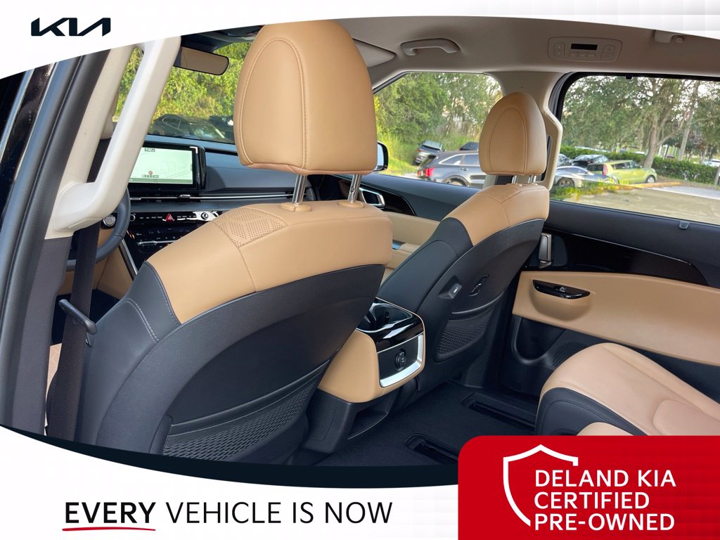 Used 2024 Kia Carnival Van