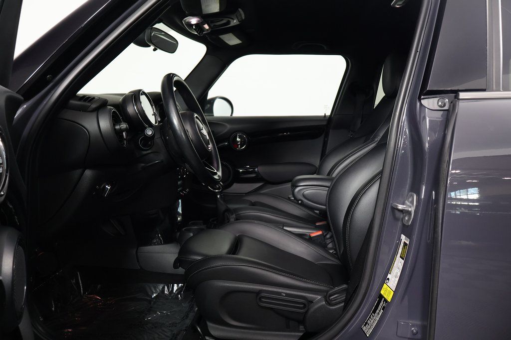 Thumbnail: 2017 MINI Cooper - 10