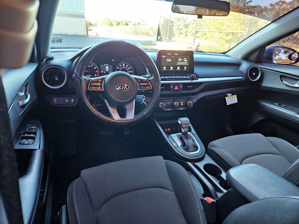 2021 Kia Forte LXS 12