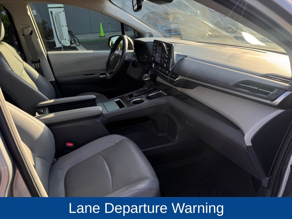 2021 Toyota Sienna Limited 7-Passenger