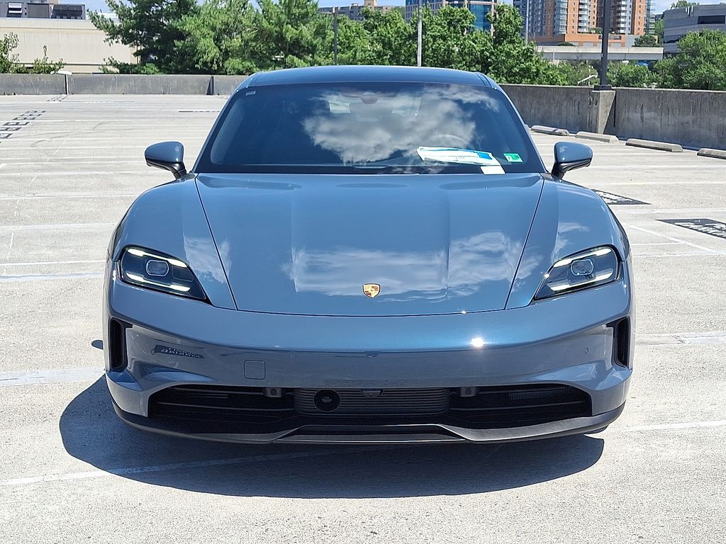Thumbnail: 2025 Porsche Taycan - 6