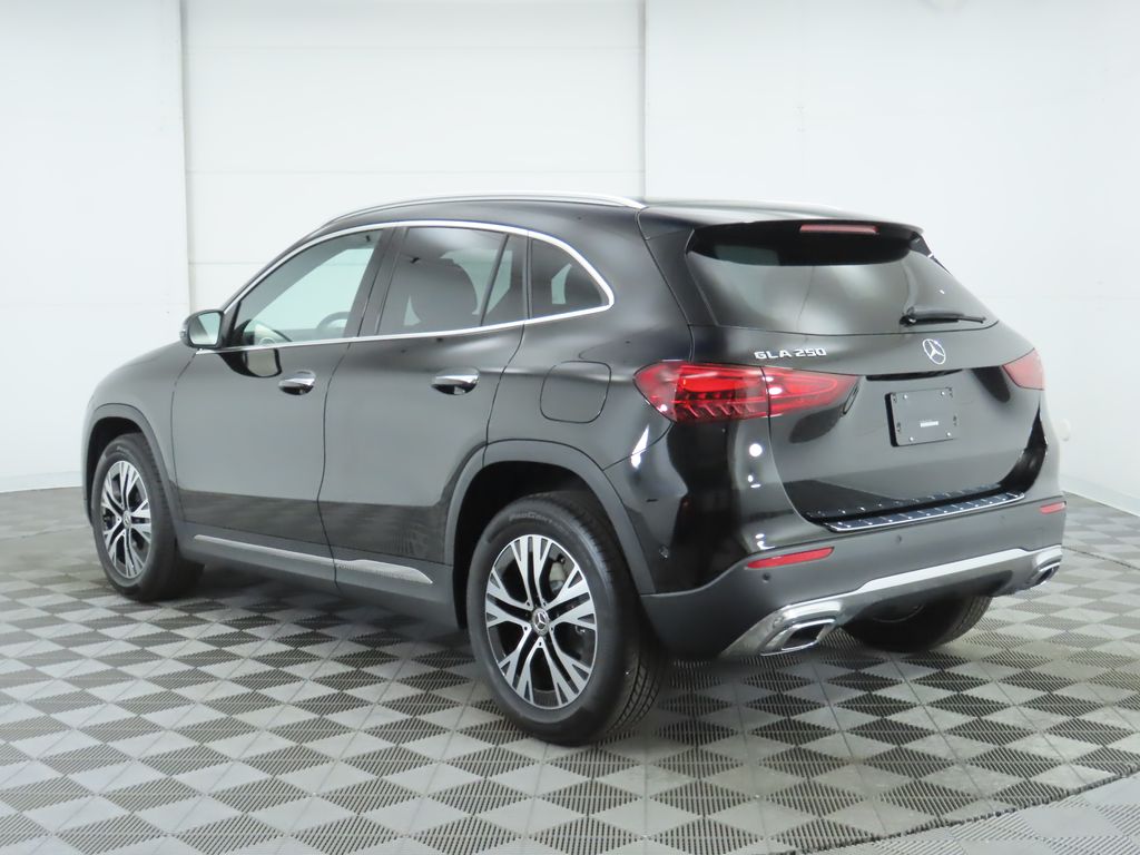 Thumbnail: 2025 Mercedes-Benz GLA - 7