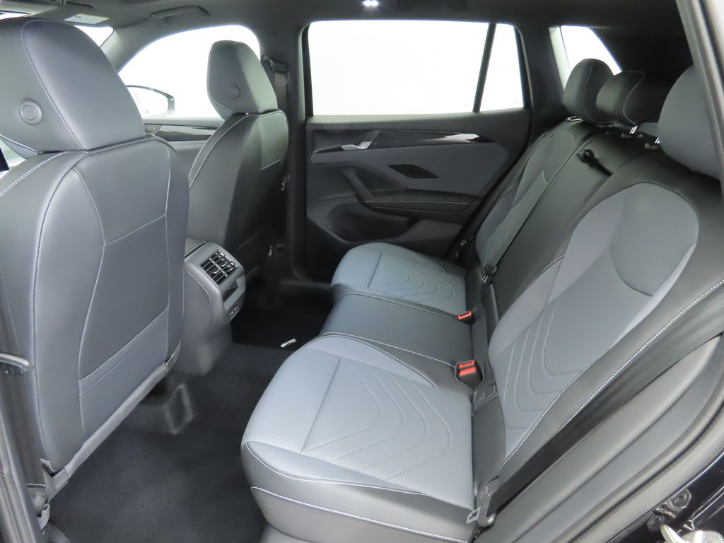 2025 Volkswagen Tiguan SE R-Line Black 22