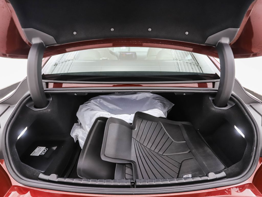 Thumbnail: 2023 BMW 8 Series - 24