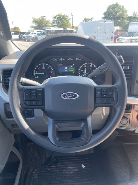 2025 Ford F-550 Chassis XL