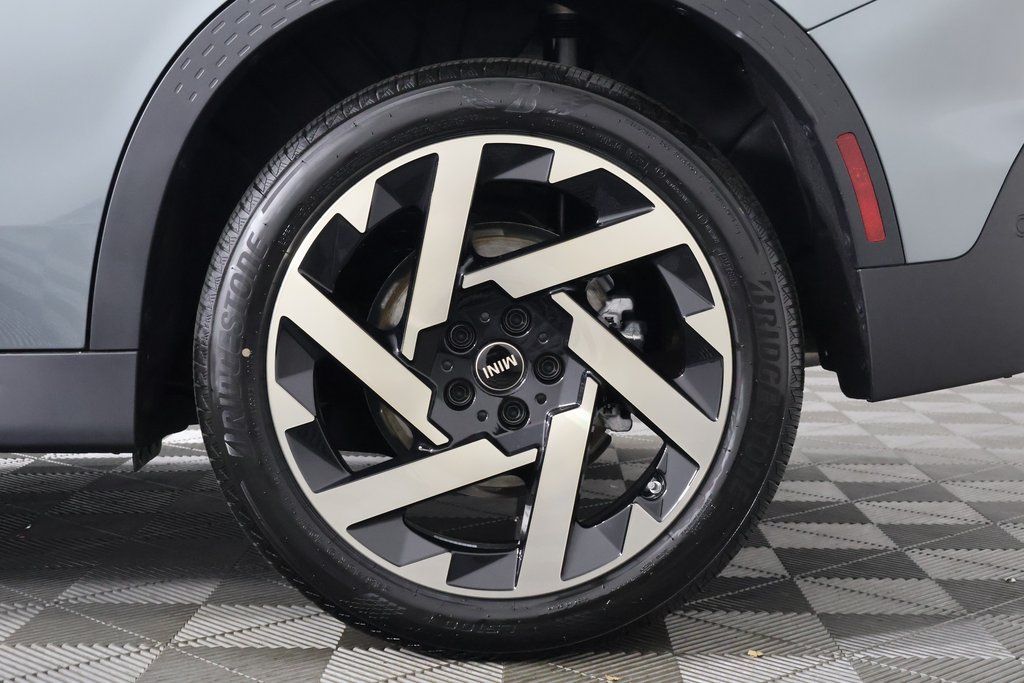 Thumbnail: 2027 MINI Cooper Countryman - 10