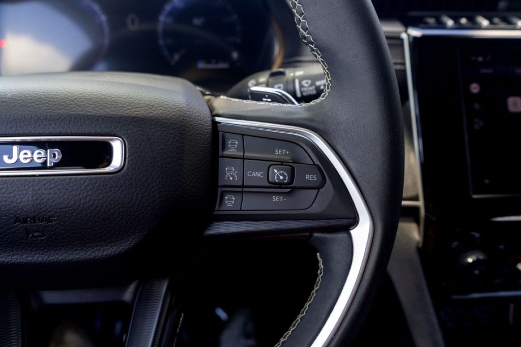 Used Car 2024 Jeep Grand Cherokee L  Laredo For Sale Under $30,000 In Taylor, Texas