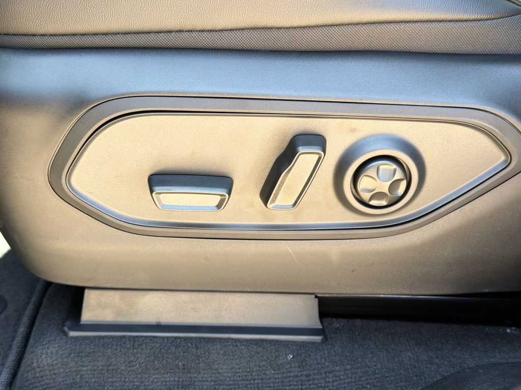 New 2026 Jeep Grand Cherokee SUV