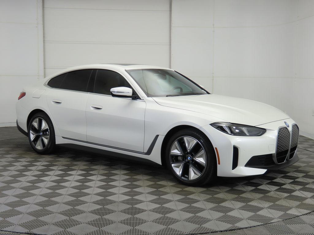 Thumbnail: 2025 BMW i4 - 3