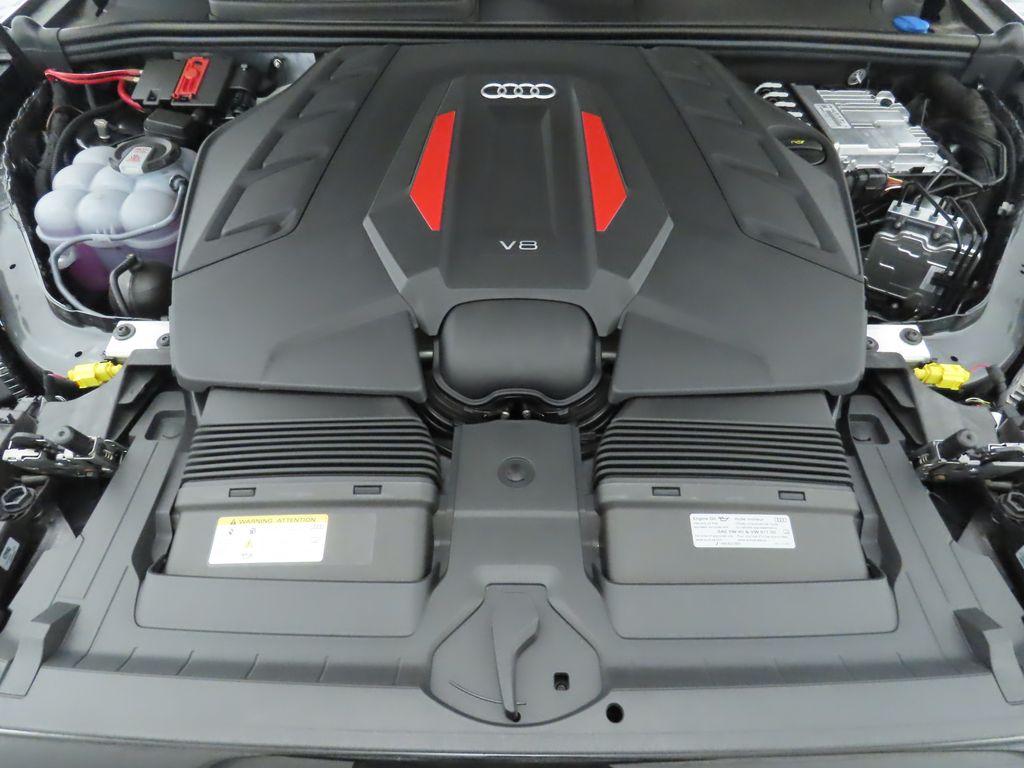 Thumbnail: 2025 Audi SQ7 - 31