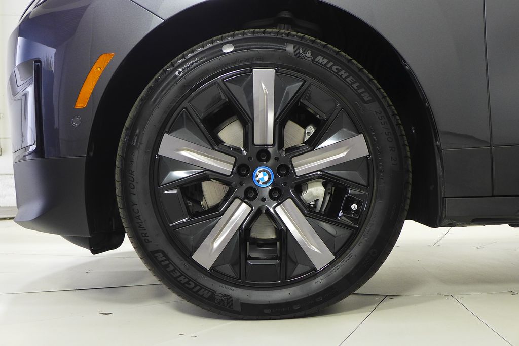 Thumbnail: 2024 BMW iX - 5