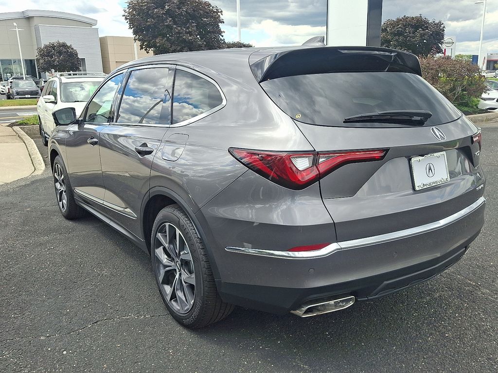 Thumbnail: 2024 Acura MDX - 4