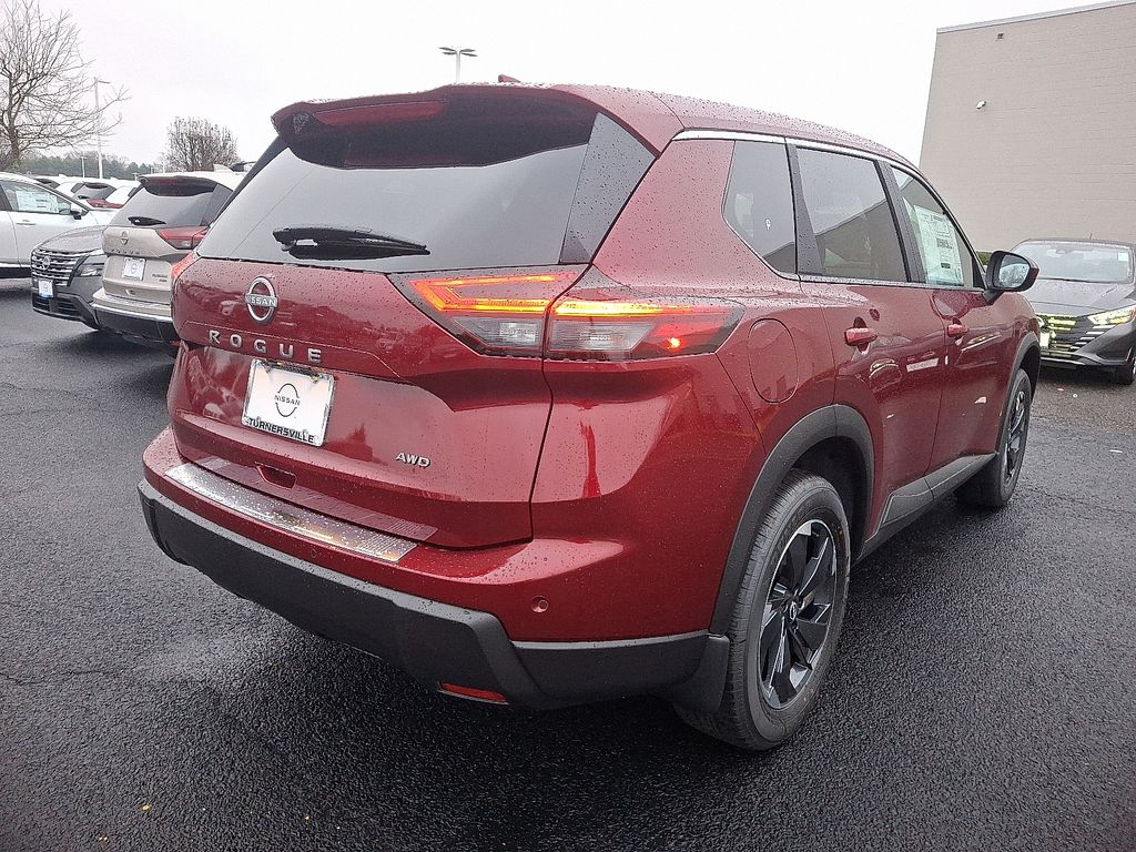 2025 Nissan Rogue SV 4