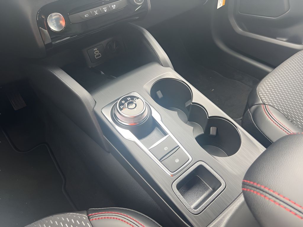 2025 Ford Escape Hybrid