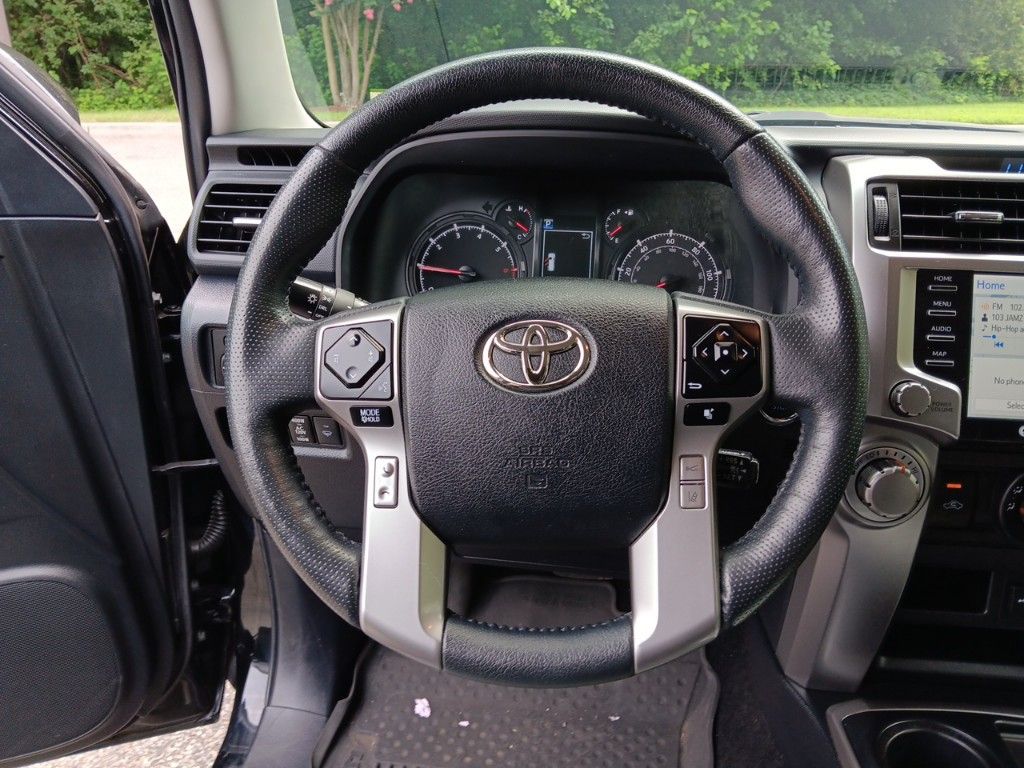 2023 Toyota 4Runner SR5 Premium 28