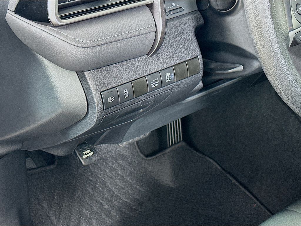 Thumbnail: 2024 Toyota Camry - 10