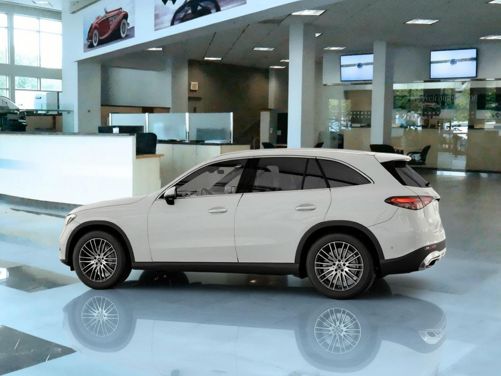 Thumbnail: 2026 Mercedes-Benz GLC - 31