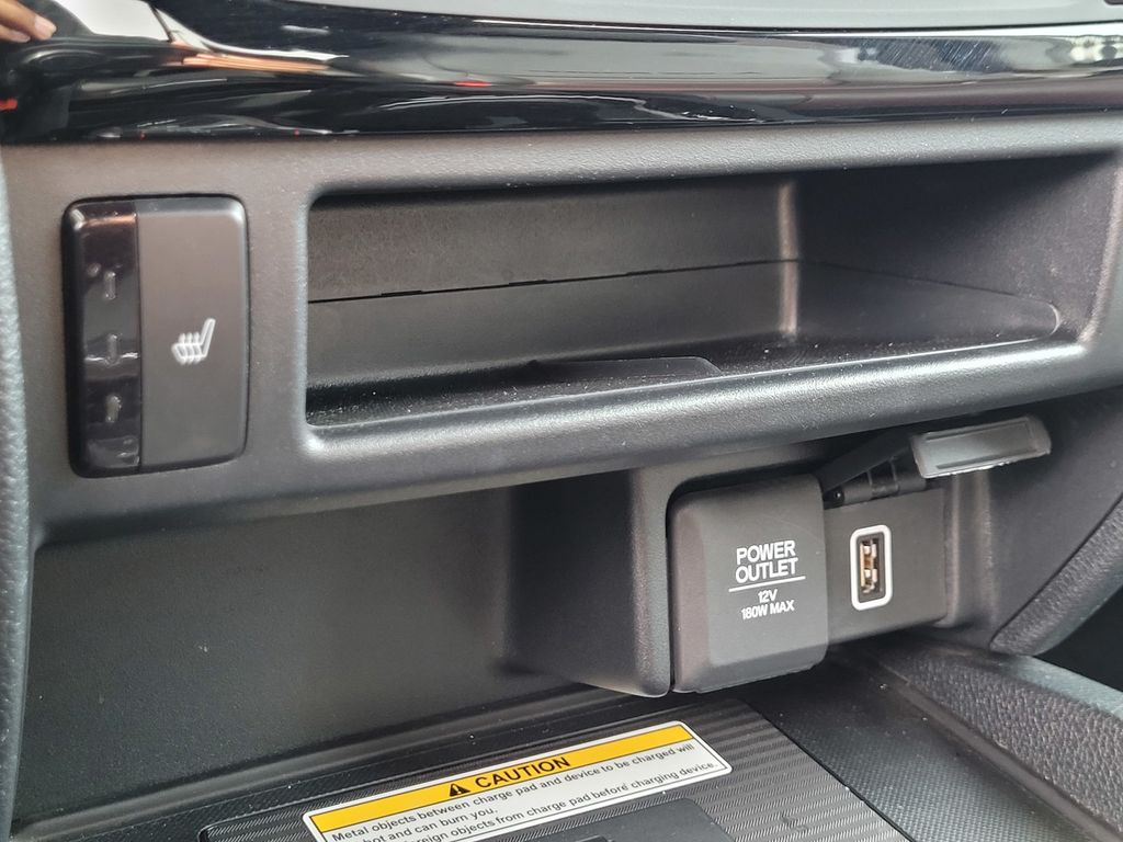 Used 2023  Honda Black Edition image 22